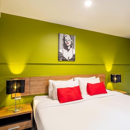Livotel Hotel Lat Phrao Bangkok Zimmer foto