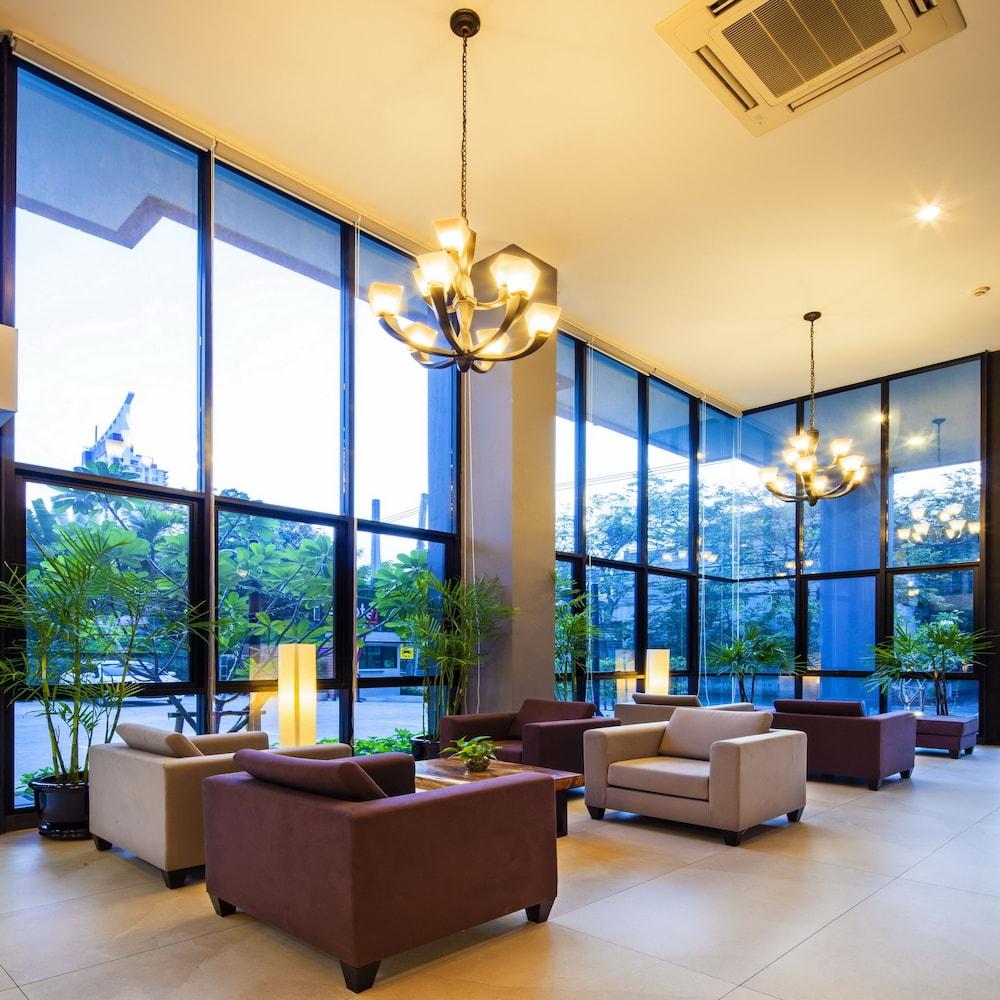 Livotel Hotel Lat Phrao Bangkok Exterior foto